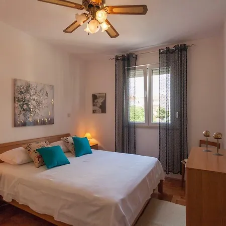 Exclusive Sea View Apartment